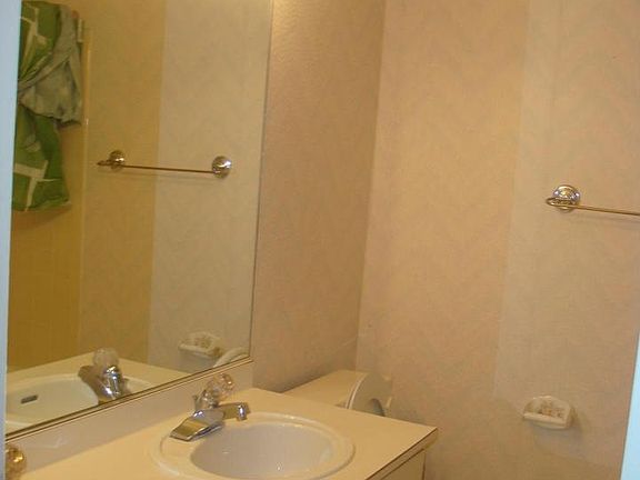 5th image of 205 Erin Way APT 201