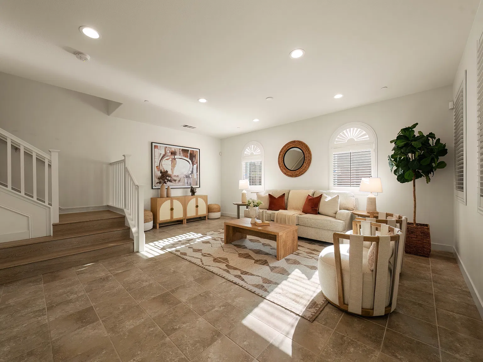 3 bed, 2.5 bath, 2058 sqft, $3,800 — Photo 4