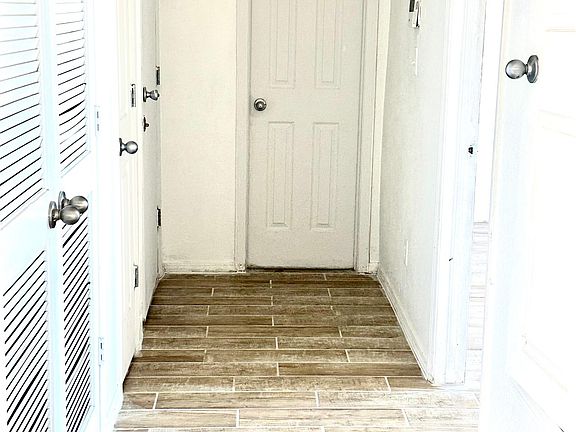 5th image of 10996 Northampton St