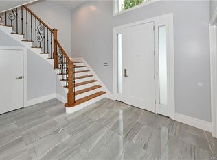 18 King Ter #2, Spring Valley, NY 10977