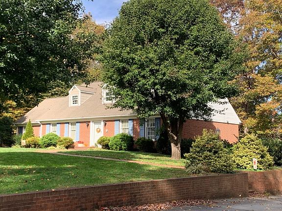 2nd image of 115 Crest Hill Dr