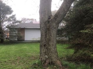 229 S State Line Rd, State Line, IN 47982