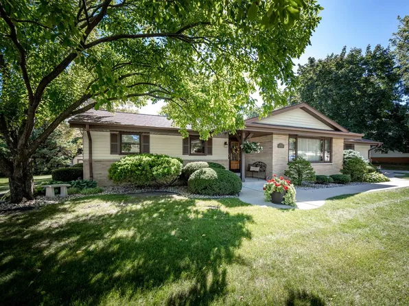 16735 West Melody DRIVE, New Berlin, WI 53151