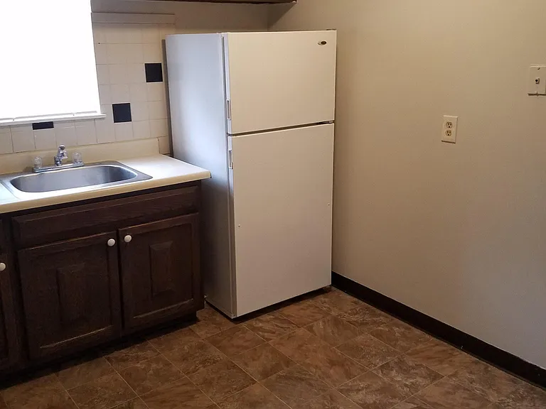Farmington House Apartments — Photo 6