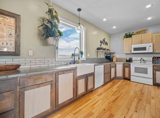 99 Bluff Trl, Riverside, WY 82325