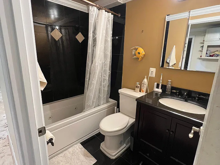 8 Virginia Dr — Photo 9