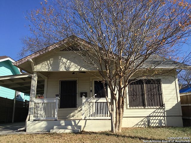 1st image of 420 Dreiss St