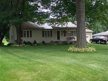 2nd image of 48 Winona Ave