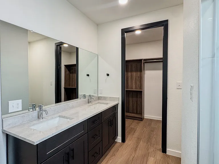 180 Zion Rd — Photo 10
