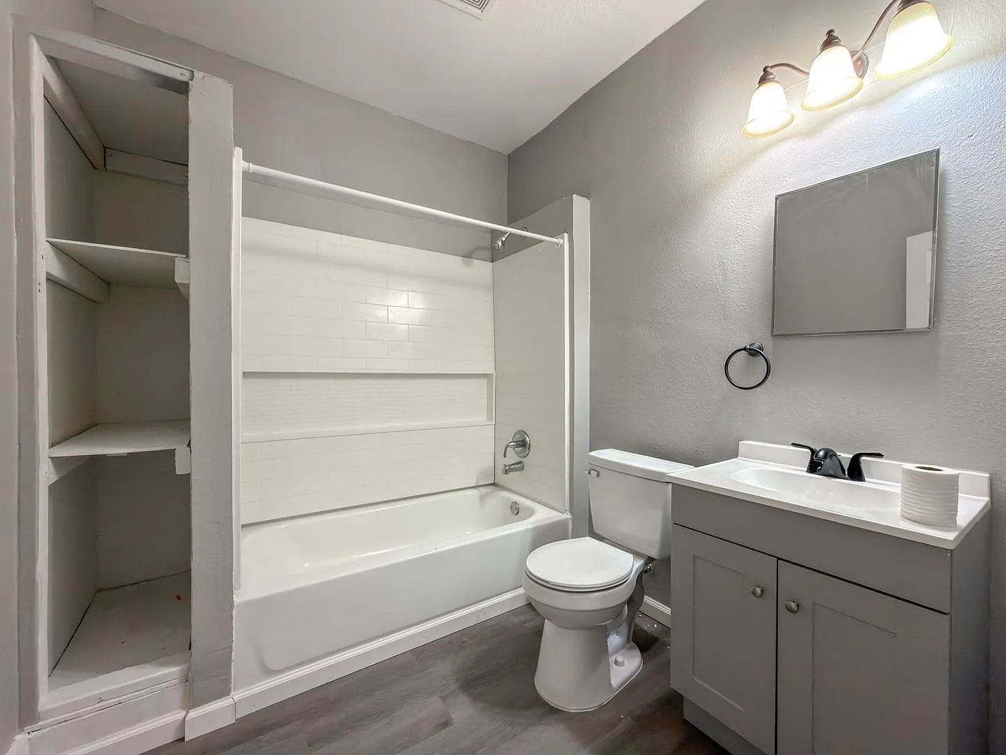 Charming 2 Bedroom 1 Bathroom Duplex in Fort Smith — Photo 4