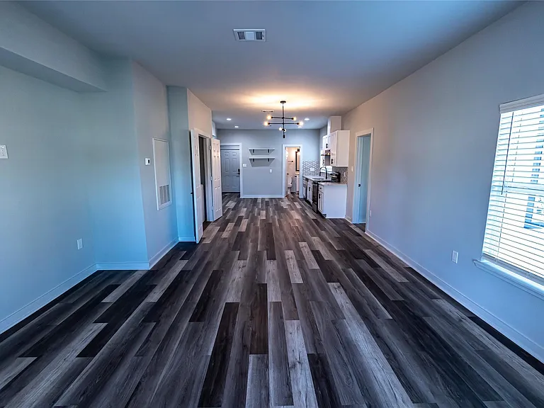 102 Marsden St #4 — Photo 8