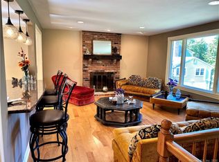 30 Winston Rd, East Lyme, CT 06333