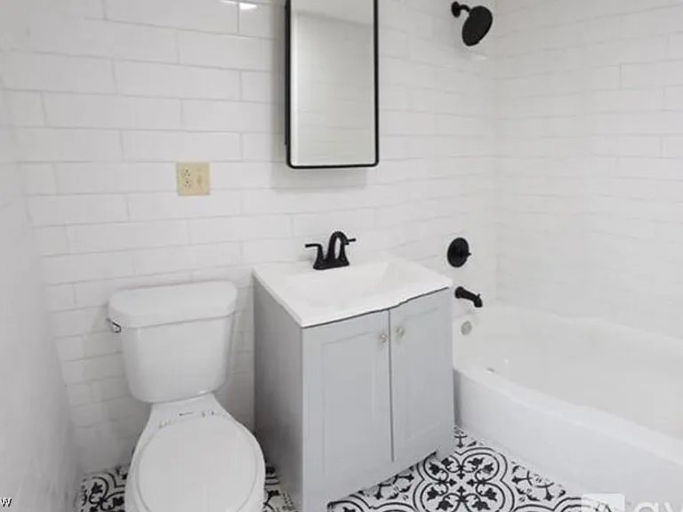3010 Daisy Ave #UP — Photo 5