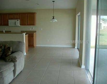 5th image of 2269 Meadow Oak Cir