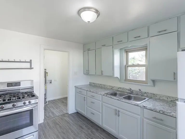 3836 NW Liberty St — Photo 8