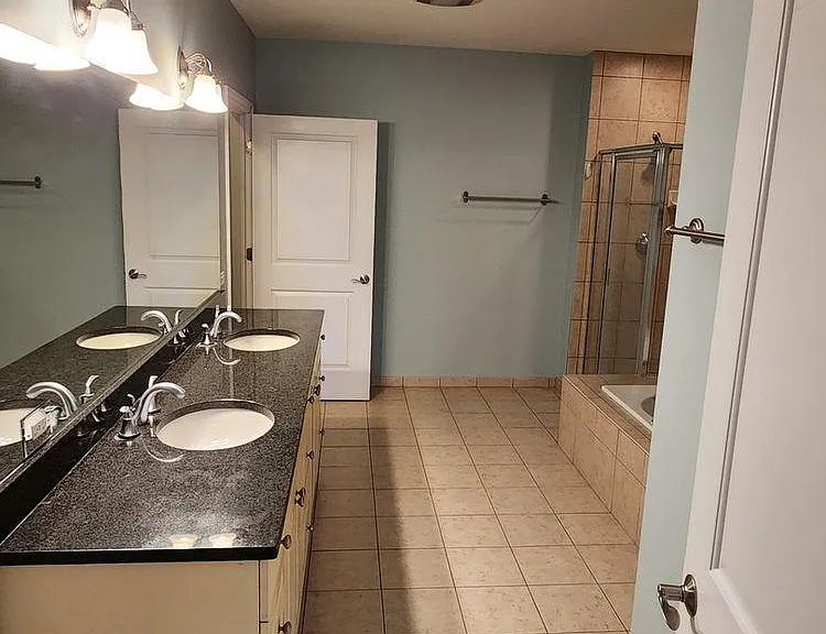 50 N Plum Grove Rd #310E — Photo 18