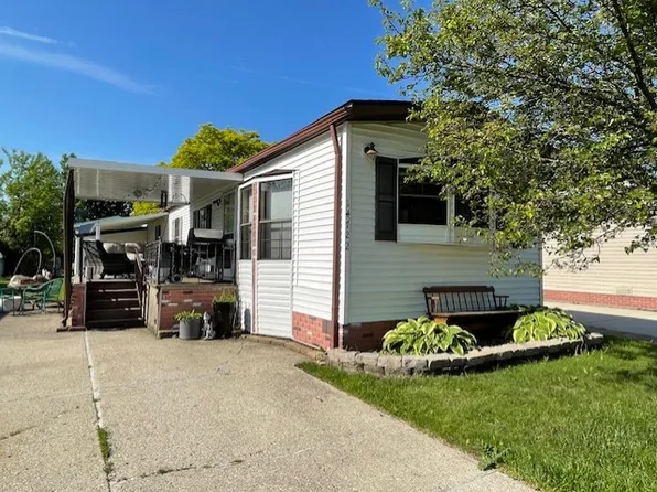 14722 Darwin Ct #527, Utica, MI 48315