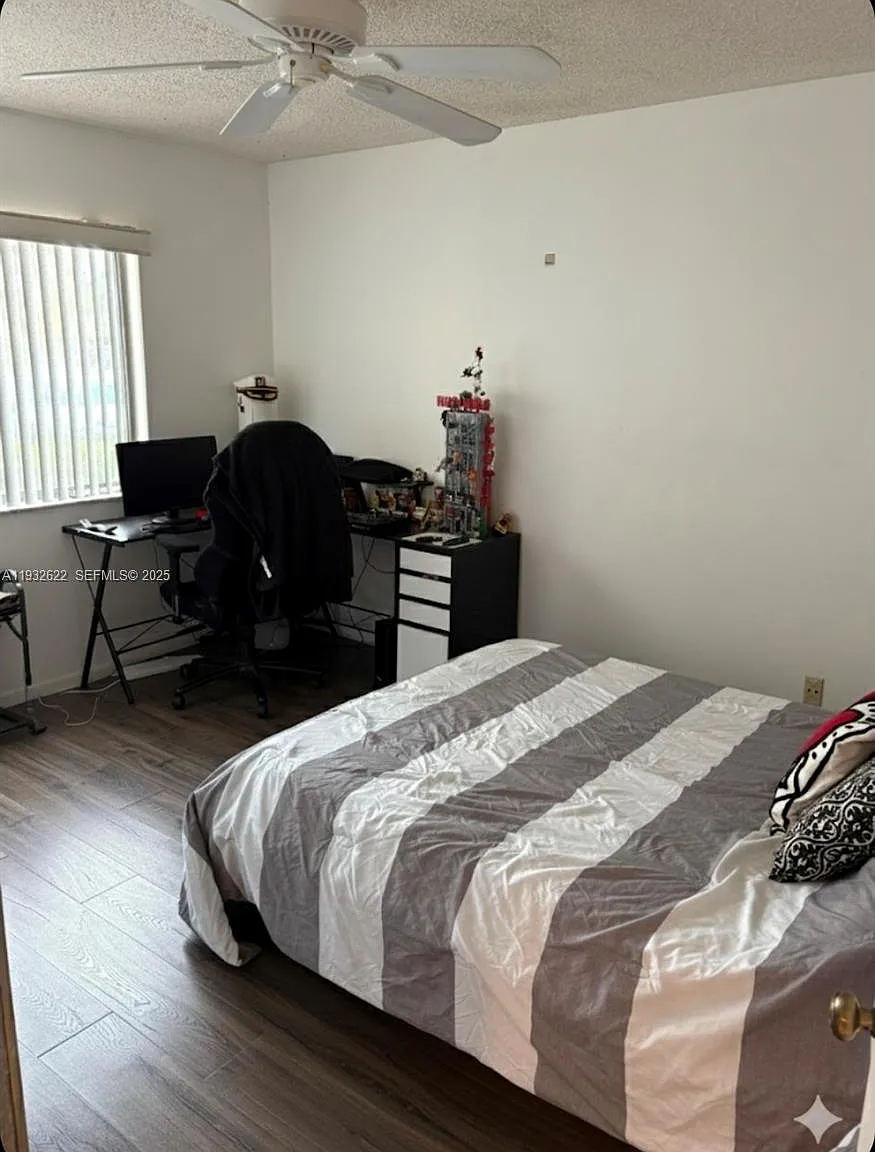 2 bed, 1340 sqft, $2,450 — Photo 4