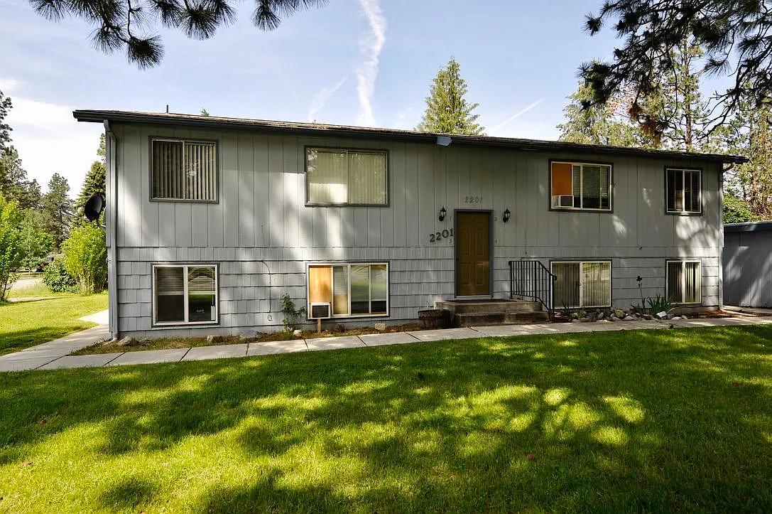 Building Photo - 2201 N Spokane St #4