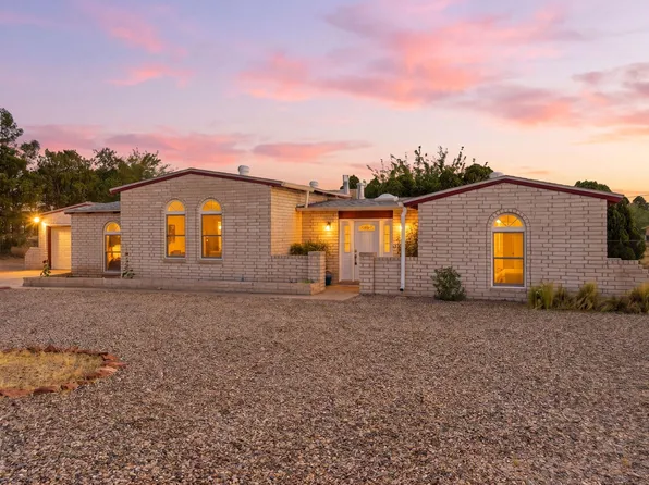 207 Goodman Ave, Rio Communities, NM 87002