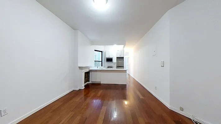 Rented by Bond New York | media 12