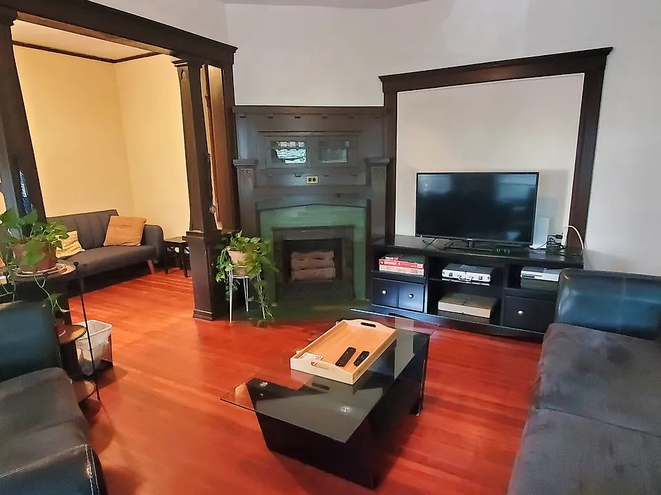 20 Glade Ave #1