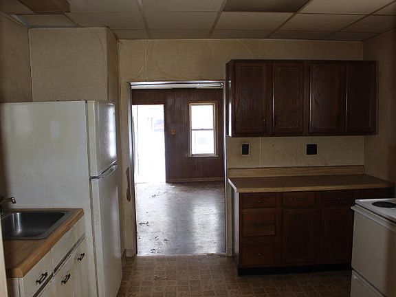 4th image of 206 W Harrie St
