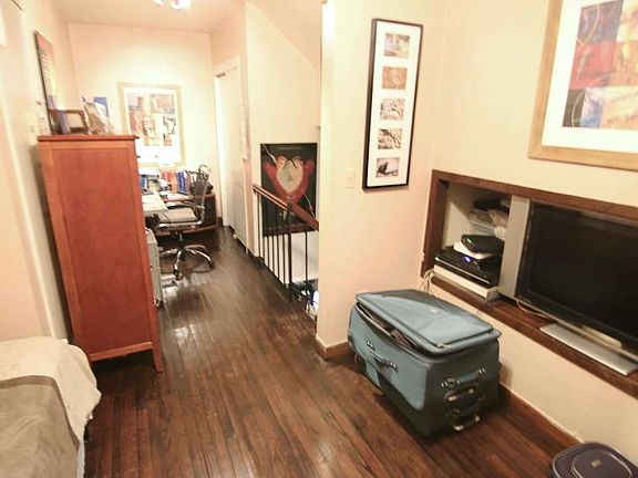 4th image of 160 W 76th St APT 2A
