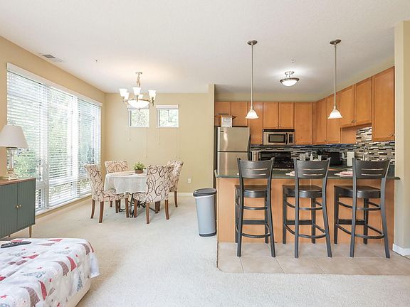 2nd image of 1070 Grandview Ct NE APT 119