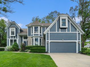 13102 Grandview St, Overland Park, KS 66213