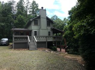 136 Hidden Cove Rd, Blue Ridge, GA 30513