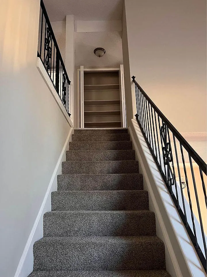 3 bed, 1955 sqft, $1,995 — Photo 4