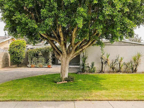 3rd image of 7876 Cherrystone Ave