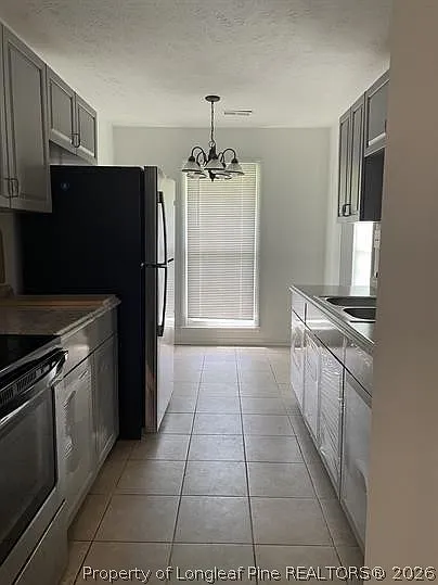3 bed, 2.0 bath, 1200 sqft, $1,295 — Photo 4