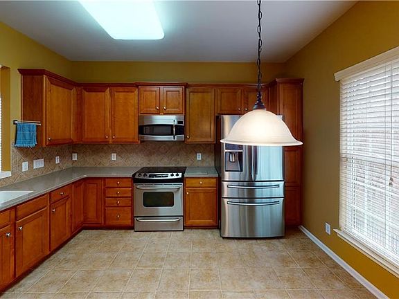 3rd image of 19133 Mallard Dr