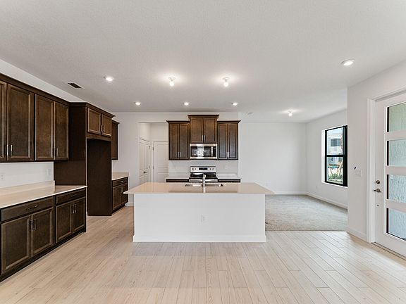 3rd image of 14199 SW Solange Street