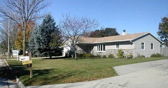 2nd image of 3177 Tobermory Dr