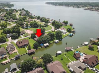 13340 Bunker Hill Dr, Willis, TX 77318