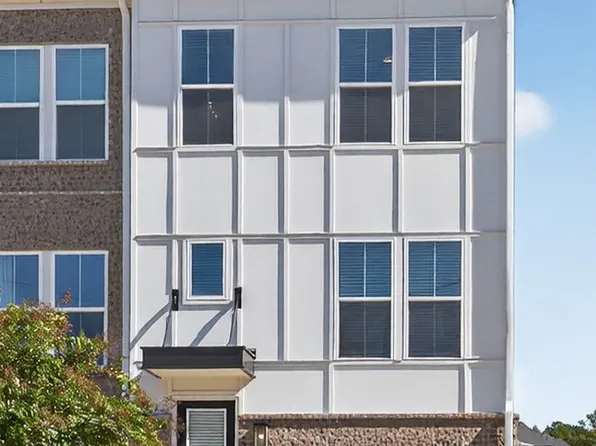 2571 Astaire Ct, Atlanta, GA 30318