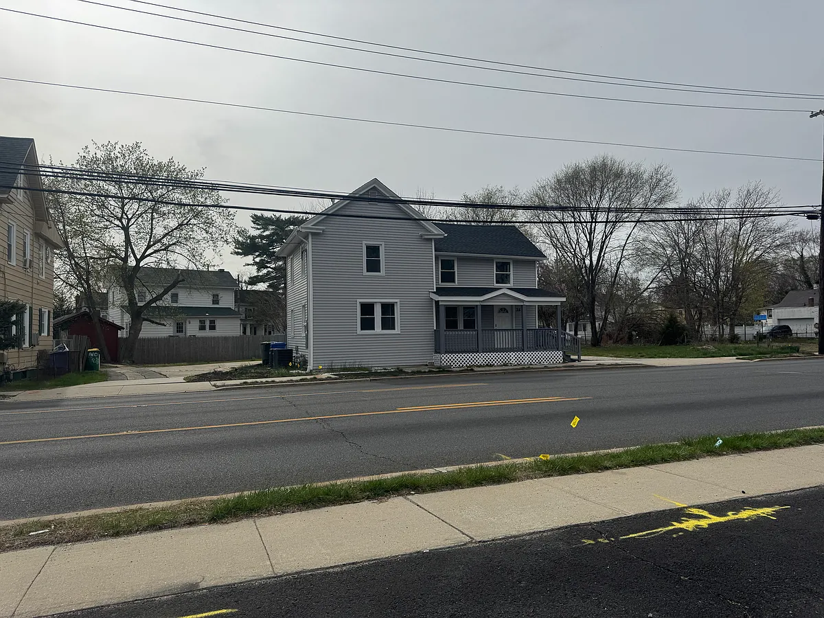 Exterior front. - 35 Delsea Dr N