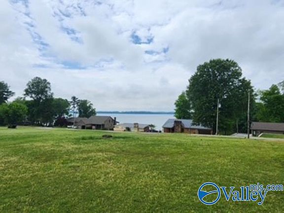 2nd image of 14652 Dogwood Cir