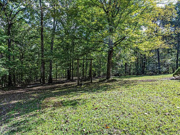 2nd image of 281 Holder Hollow Rd