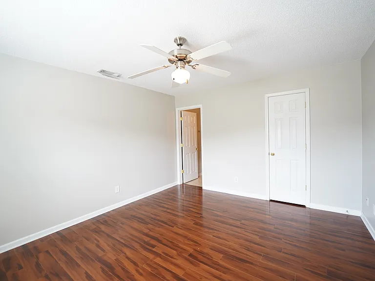 134 Mustang Dr — Photo 21
