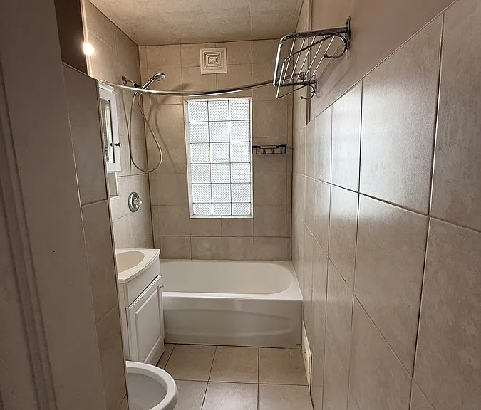 1625 Victoria Ave #1625 — Photo 18