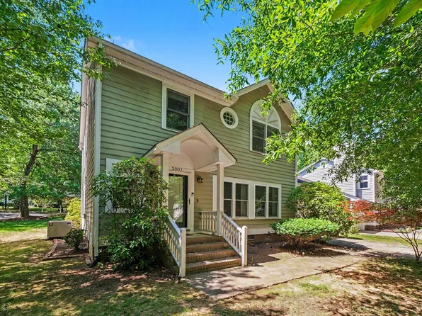 2001 Pathway Dr, Chapel Hill, NC 27516
