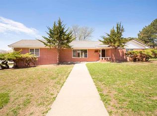 1106 W 6th St, Mccook, NE 69001