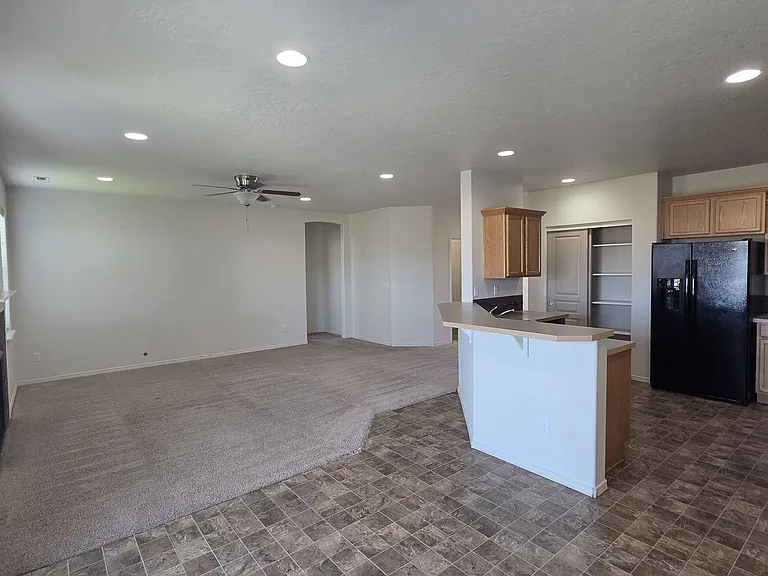 1430 SW Greeley St — Photo 8