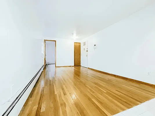 Rented by Metropolitan Property Group | media 5