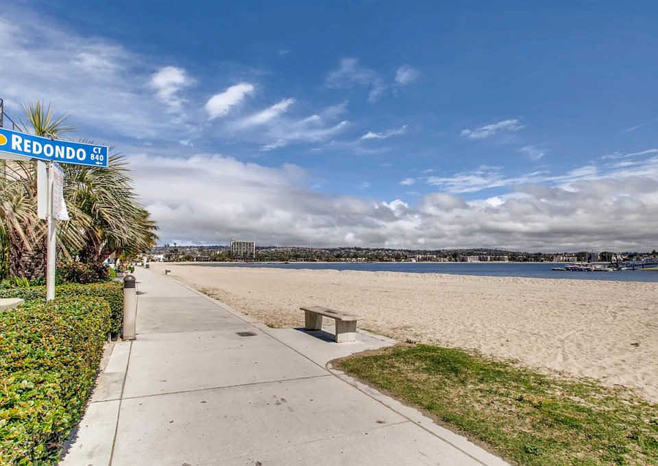 1st image of 808 Redondo Ct