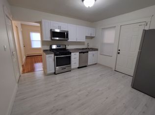 220 Washington St APT 1, West Warwick, RI 02893